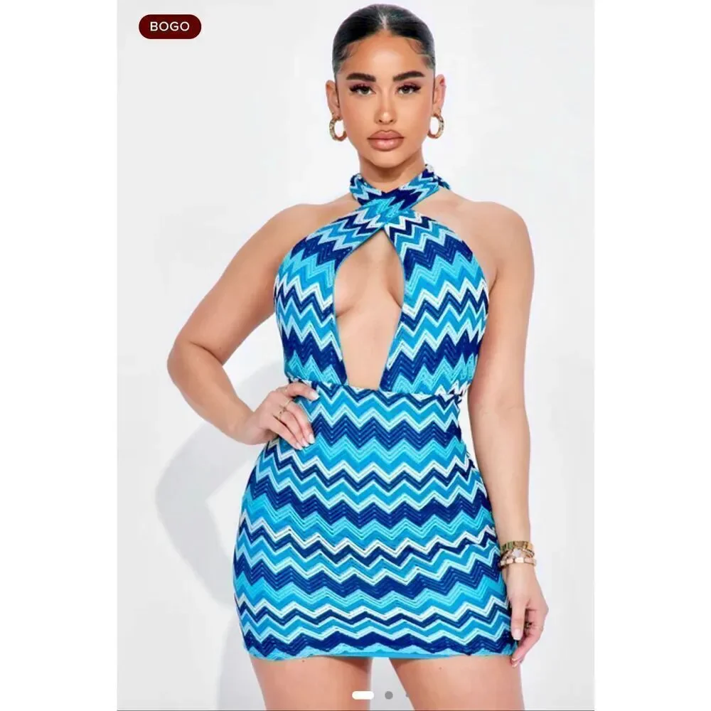 NWT Almost famous Sz L Teal White Chevron Backless Cleavage Sexy Fun mini dress